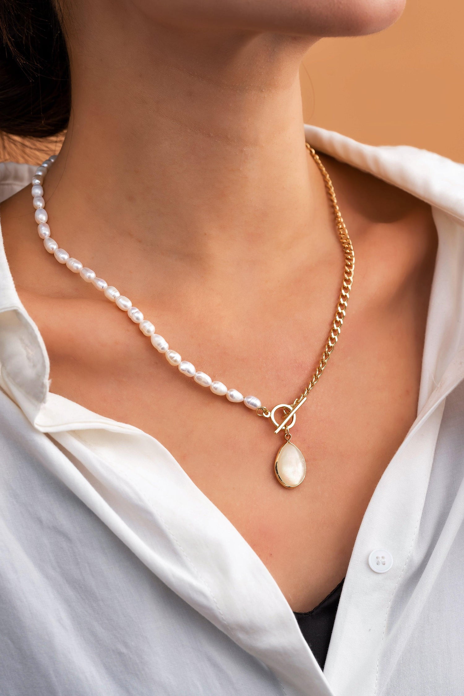 Amalthea Mother of Pearl Pendant Neckalce - Artsory