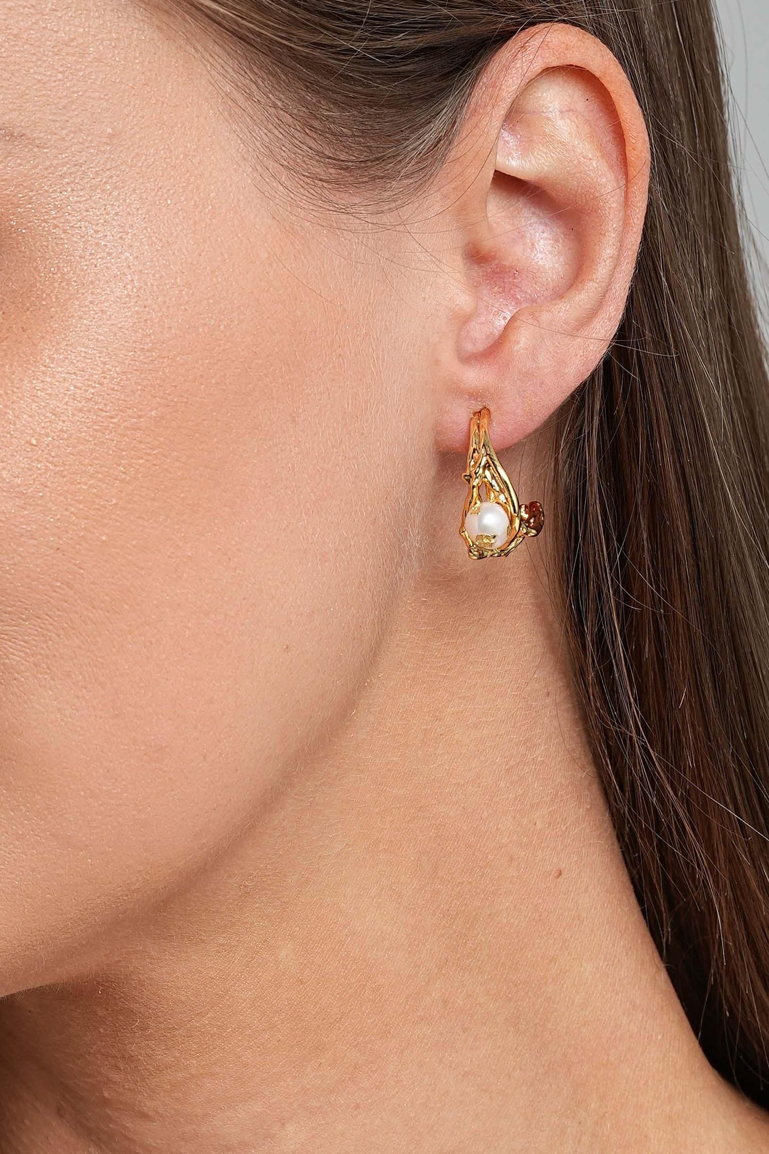 Anuket 18k Gold C Hoop Earrings - Artsory