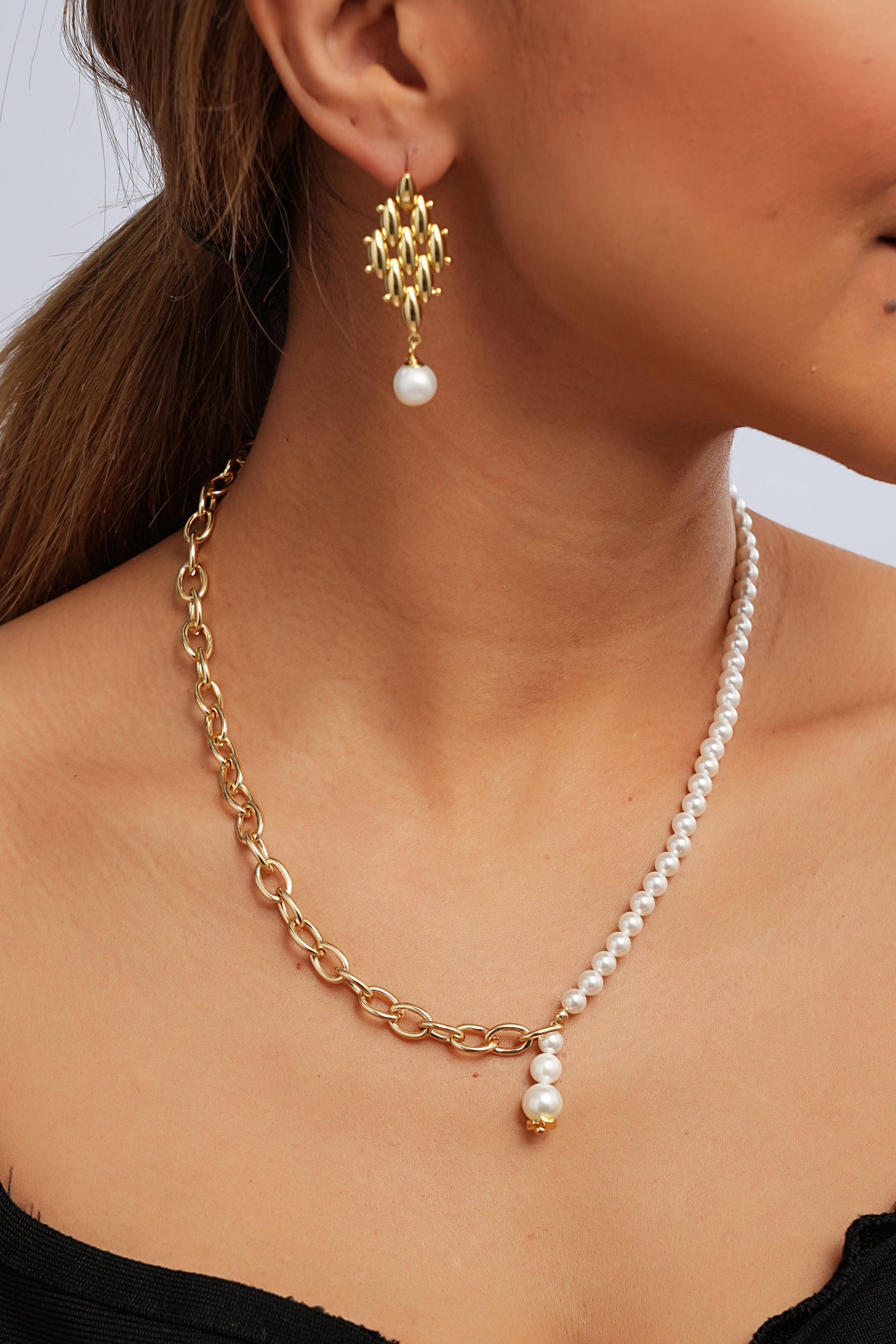 Arabella Chain Pearl Drop Necklace - Artsory