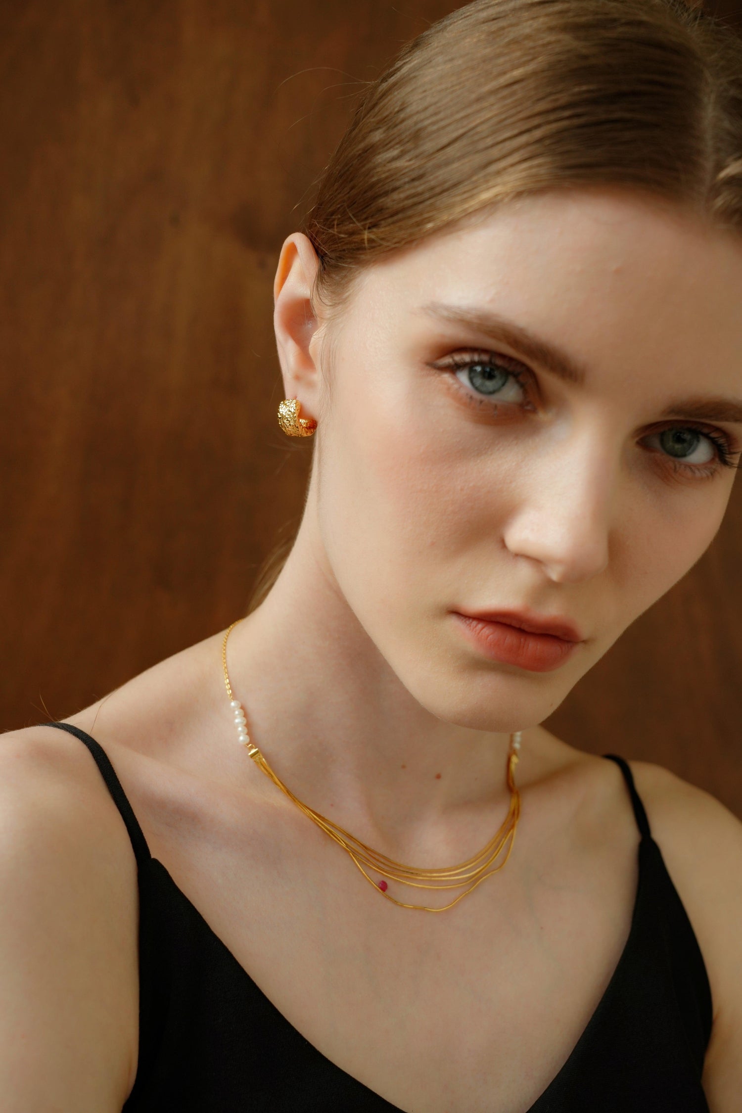 Elle 18K Gold Huggie Earrings - Artsory