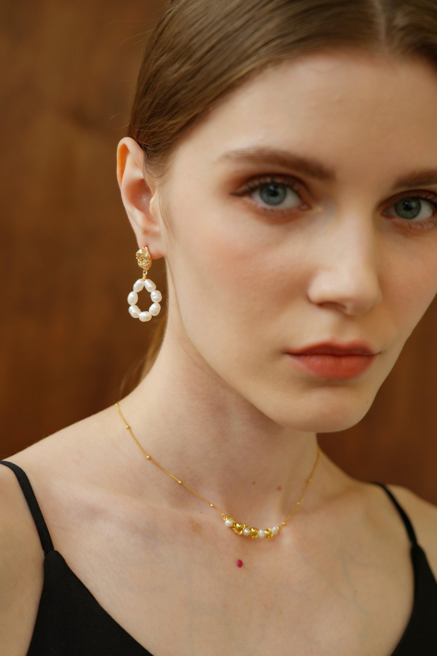 Elysia Pearl Hoop Earrings - Artsory
