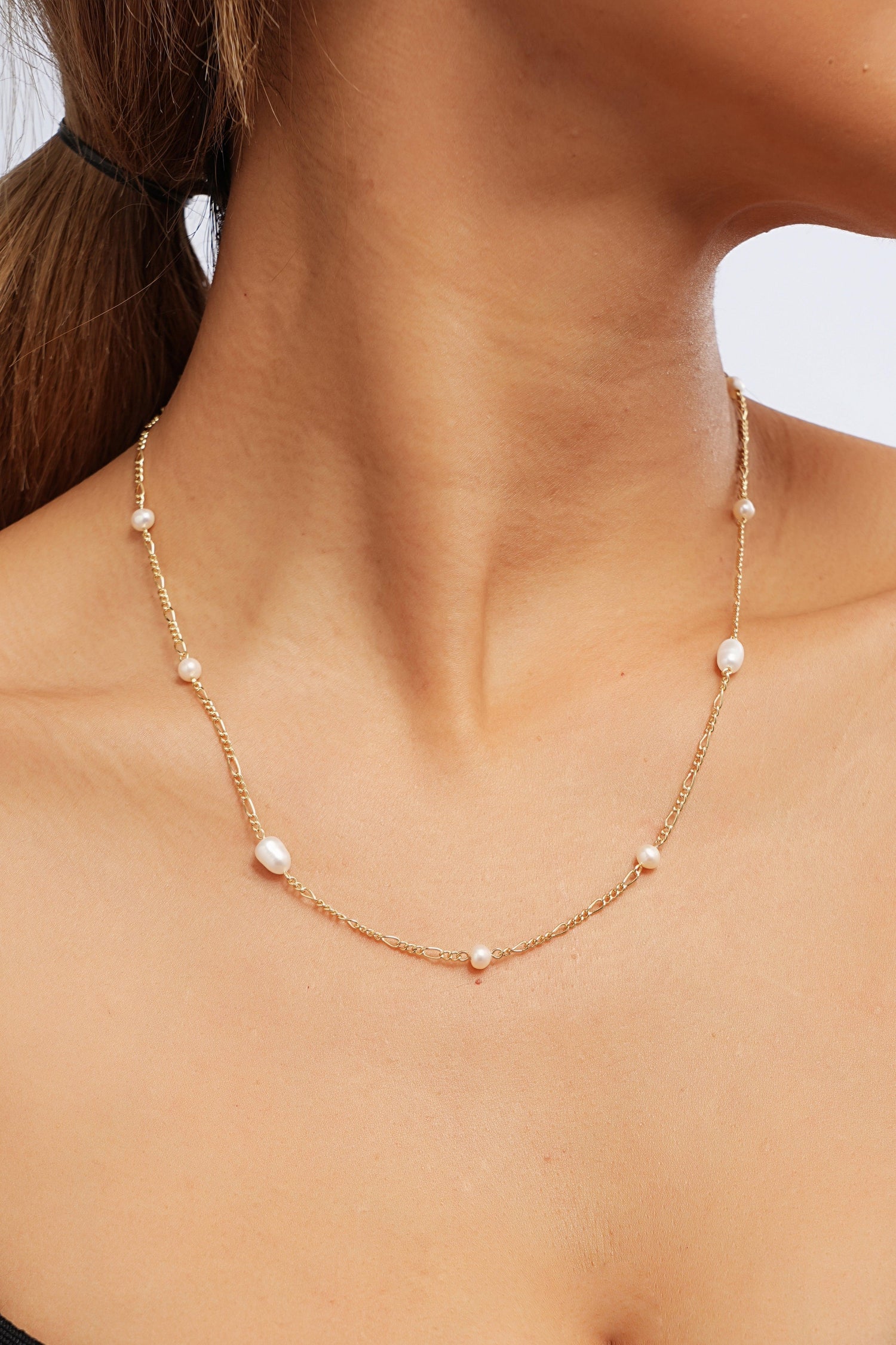 Fine Pearl Scatter Necklace - Artsory