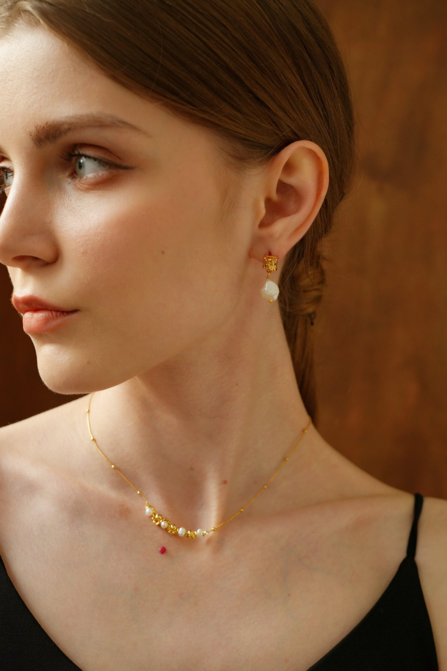 Hestia 18K Gold Pearl Drop Earrings - Artsory