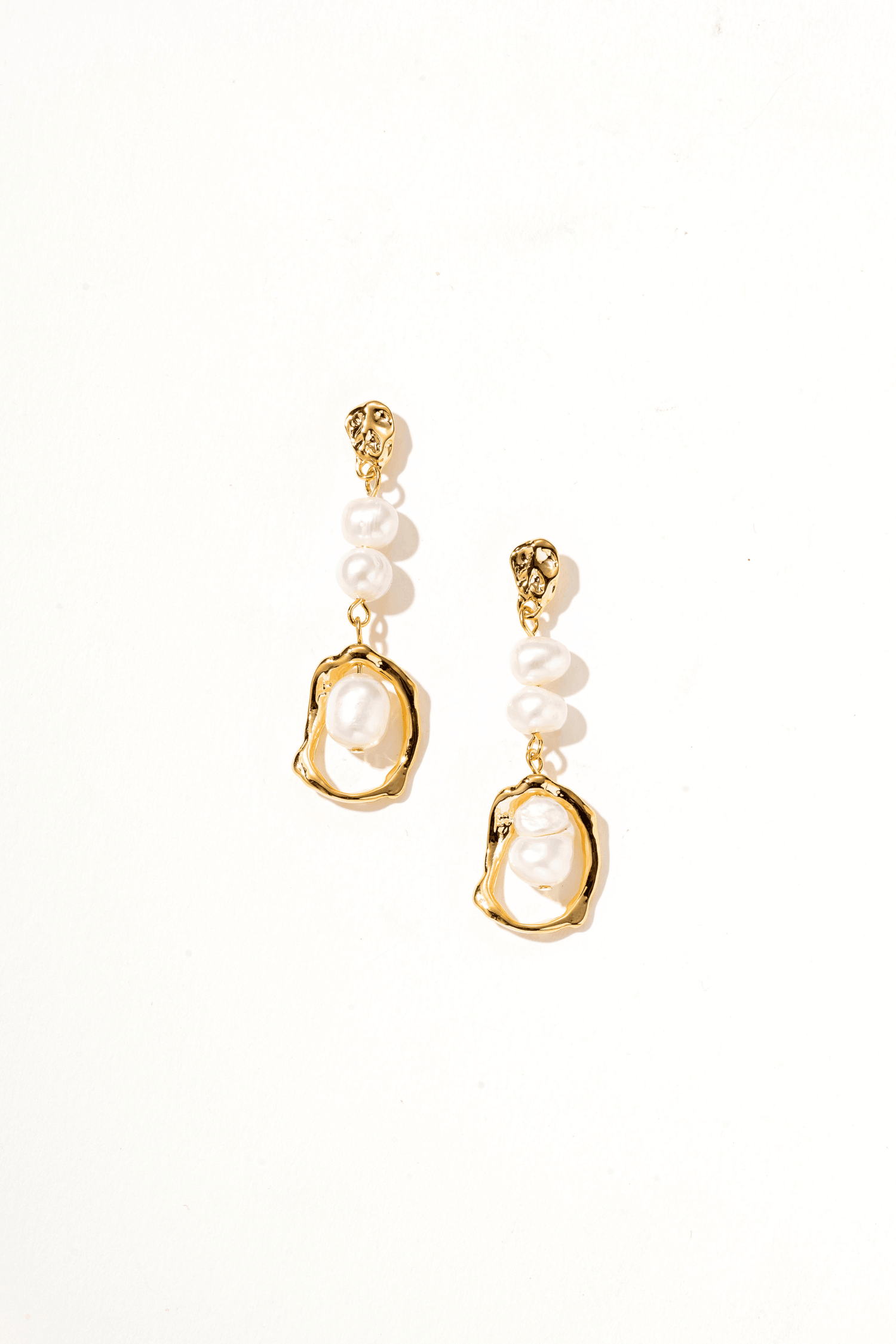 Isra Pearl Drop Earrings - Artsory