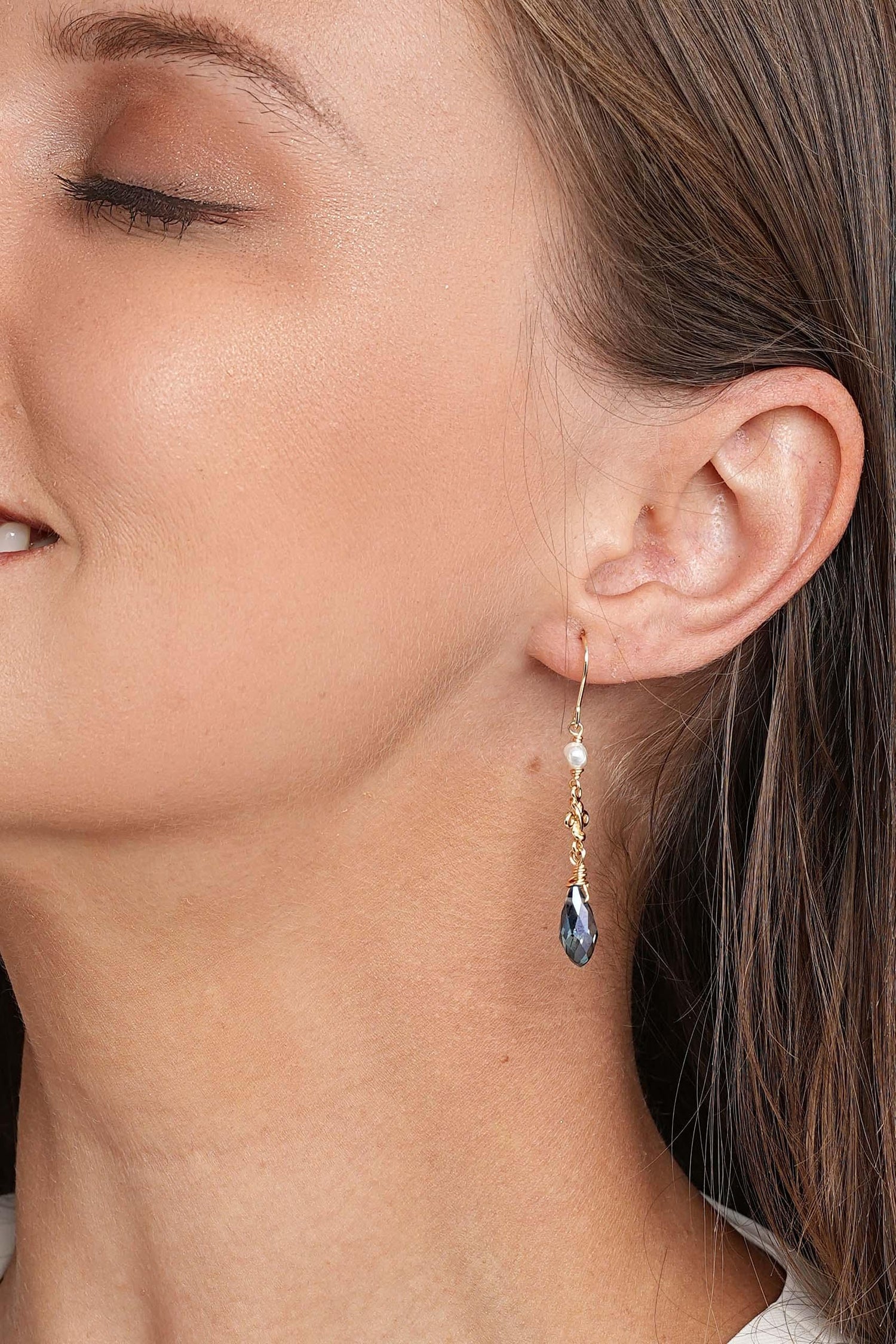 Nagasaki Knotted 18k Gold Crystal Drop Earrings - Artsory