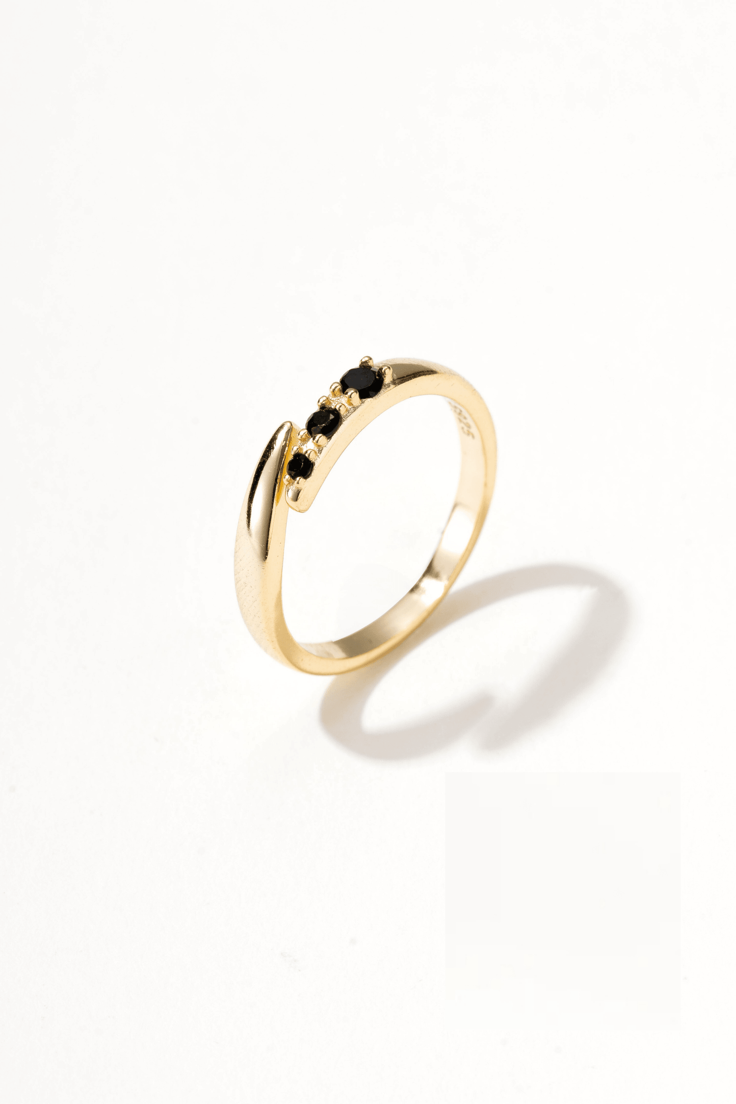 Noir Gemstone 18K Gold Ring - Artsory