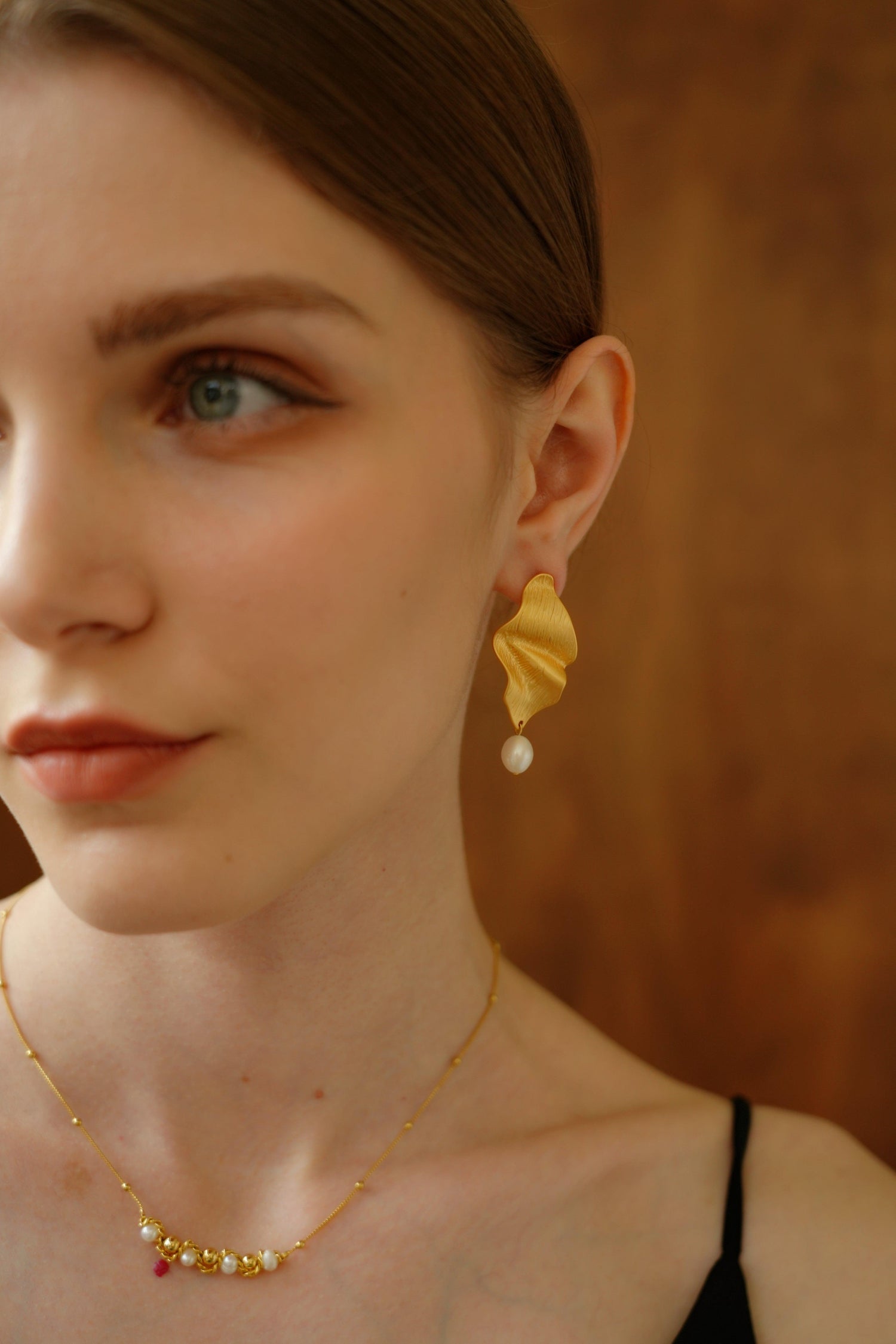 Oslo 18K Pearl Drop Earrings - Artsory