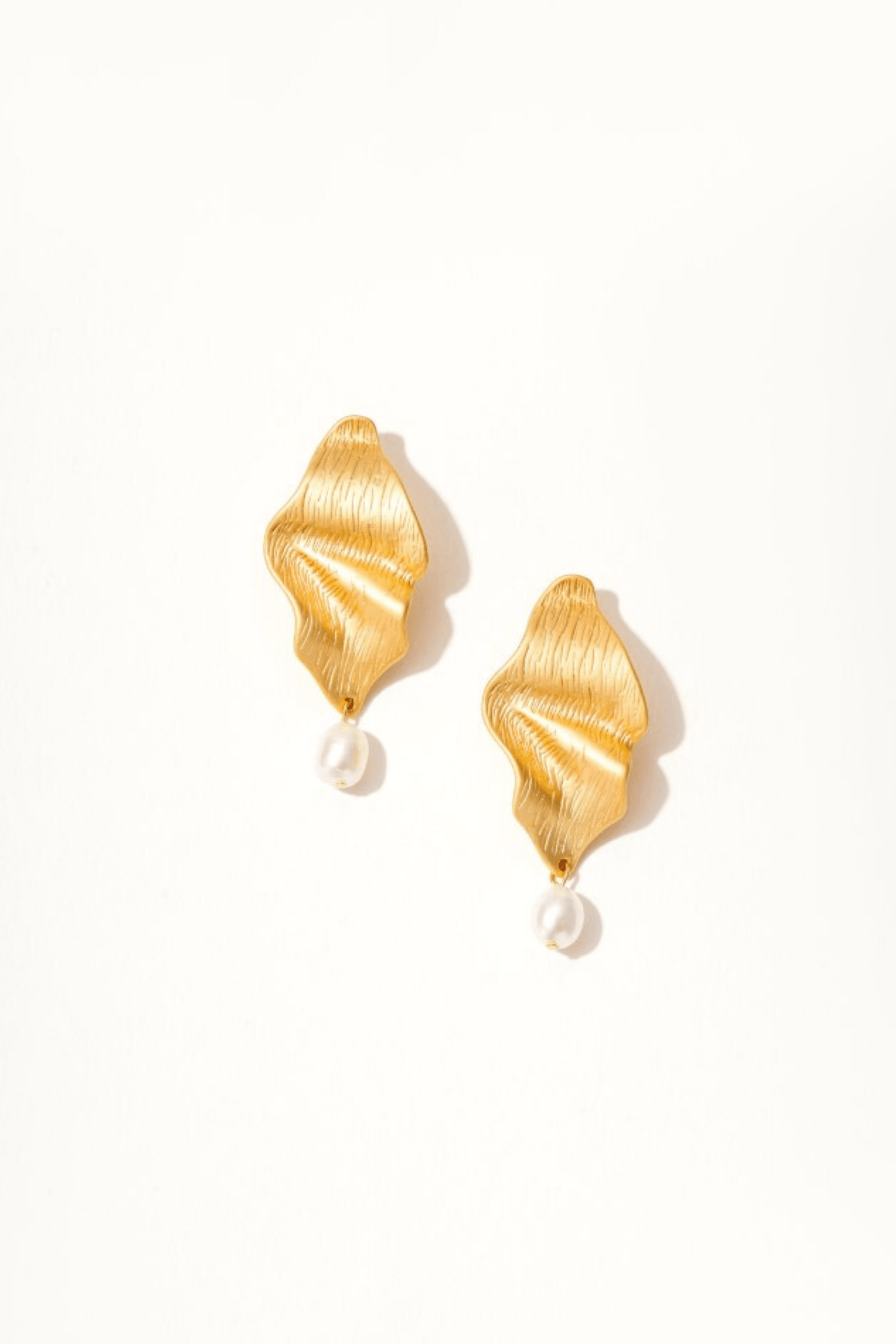 Oslo 18K Pearl Drop Earrings - Artsory