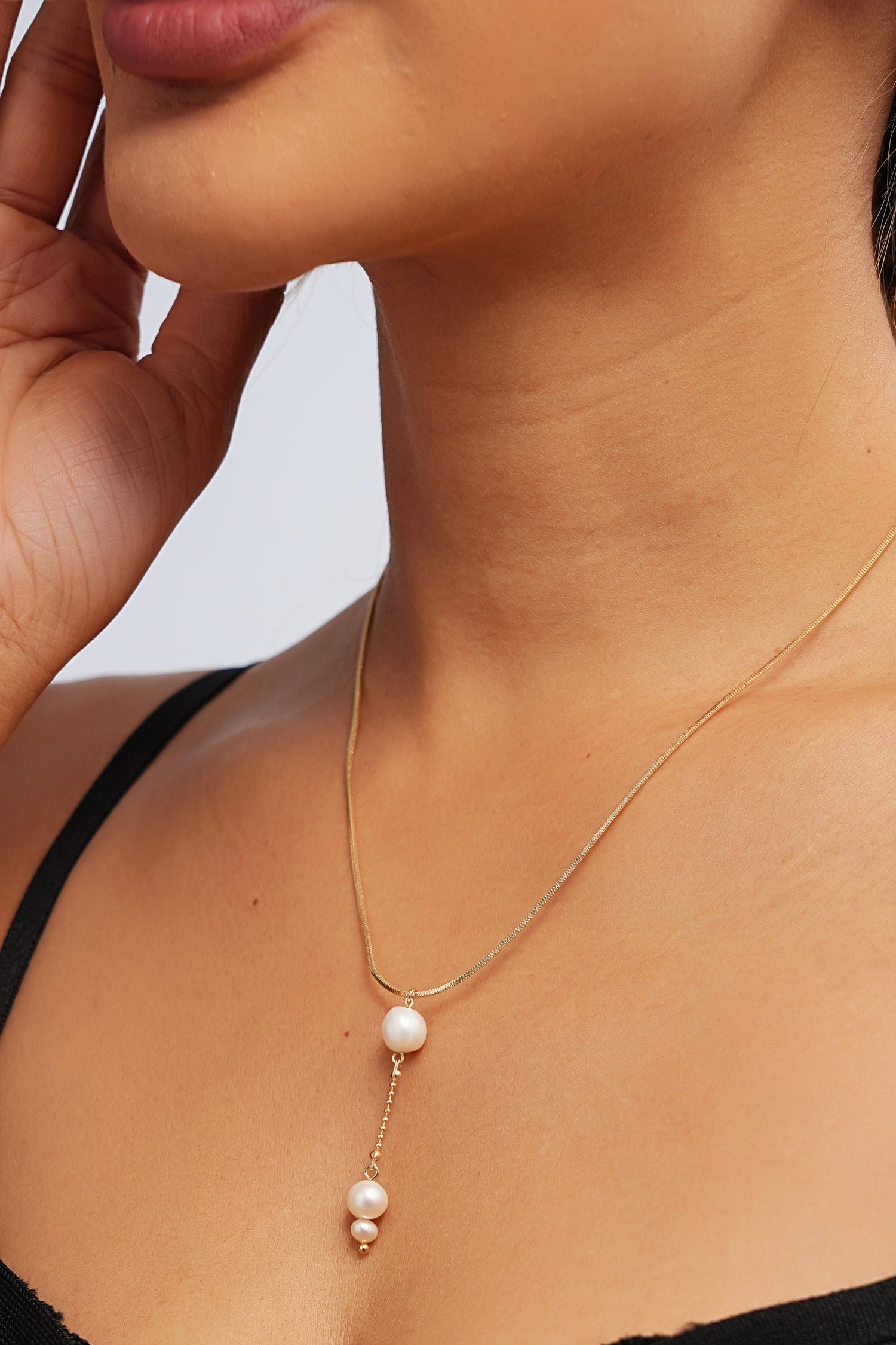 Remi Pearl Drop Snake Chain Necklace - Artsory