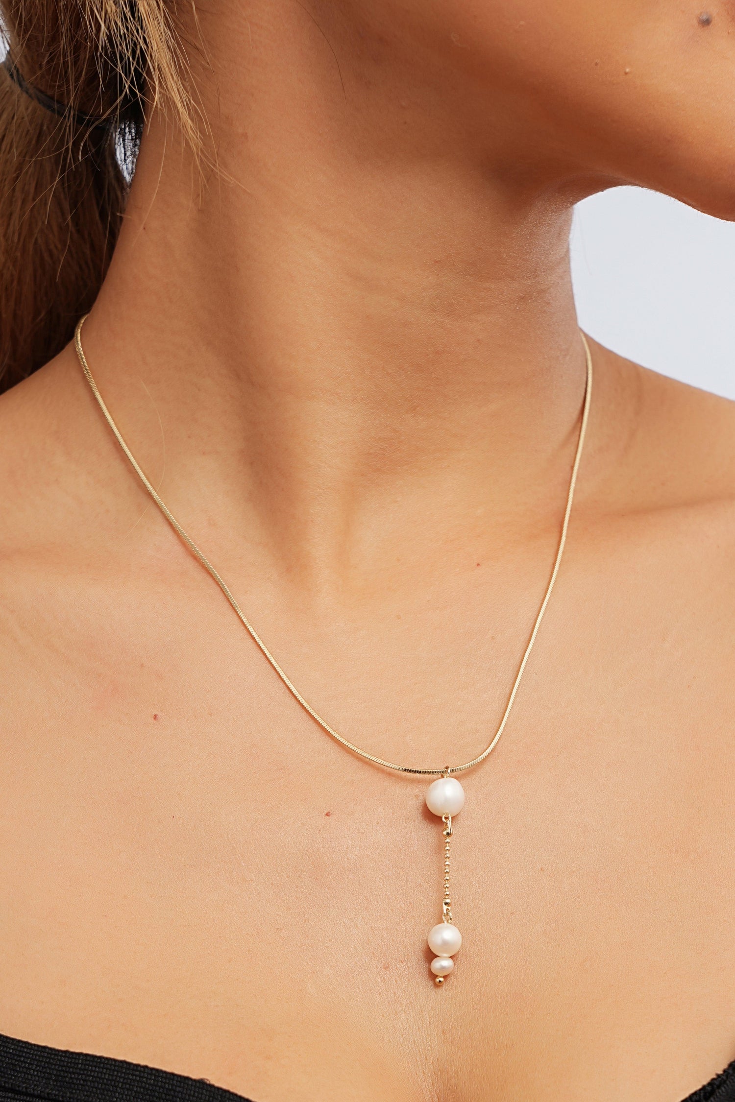 Remi Pearl Drop Snake Chain Necklace - Artsory