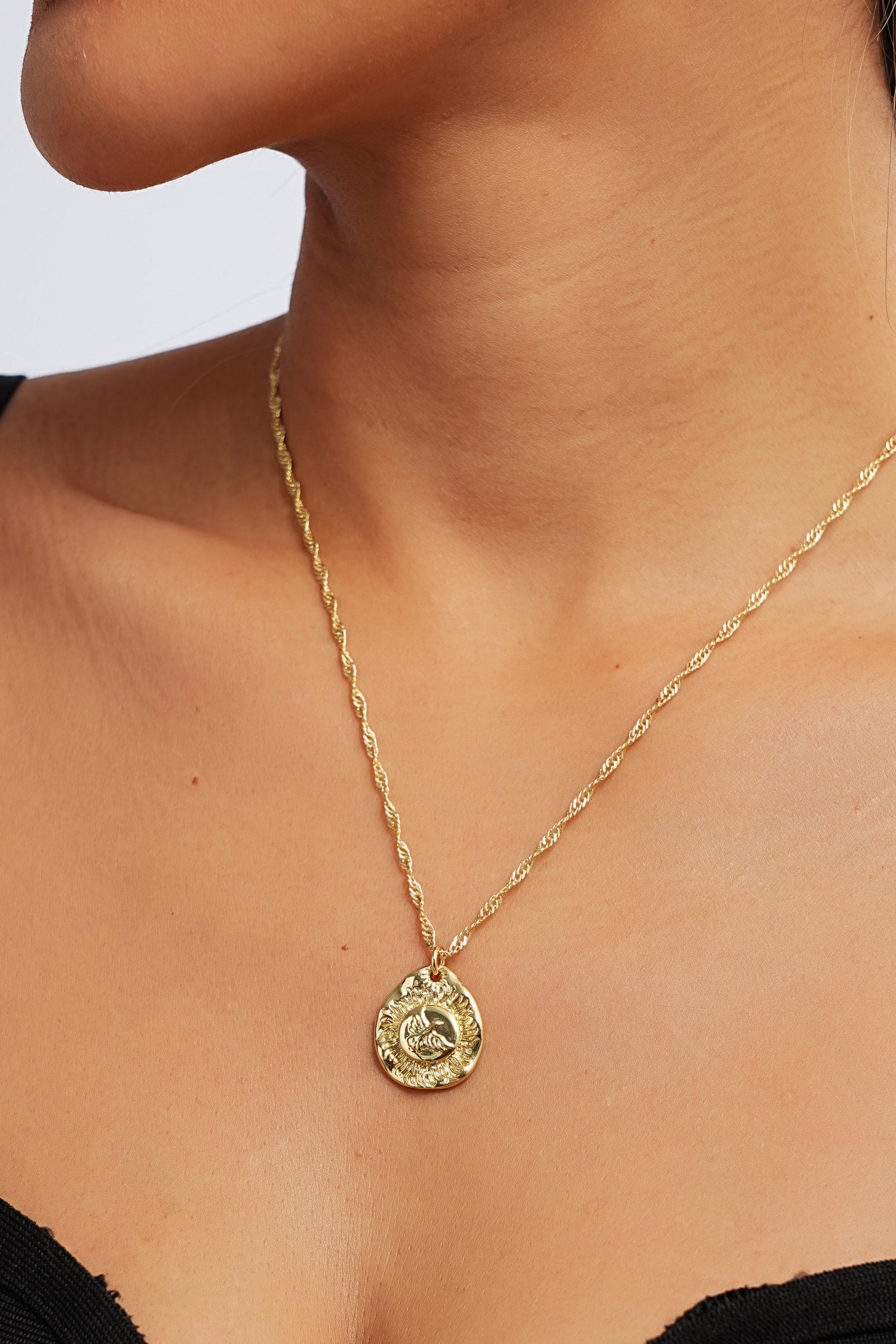 Vega 14K Gold Pendant Necklace - Artsory
