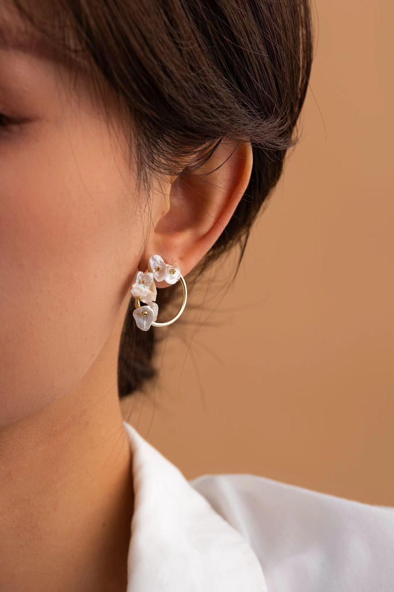 Vesperine Keshi Pearl Hoop Earrings - Artsory