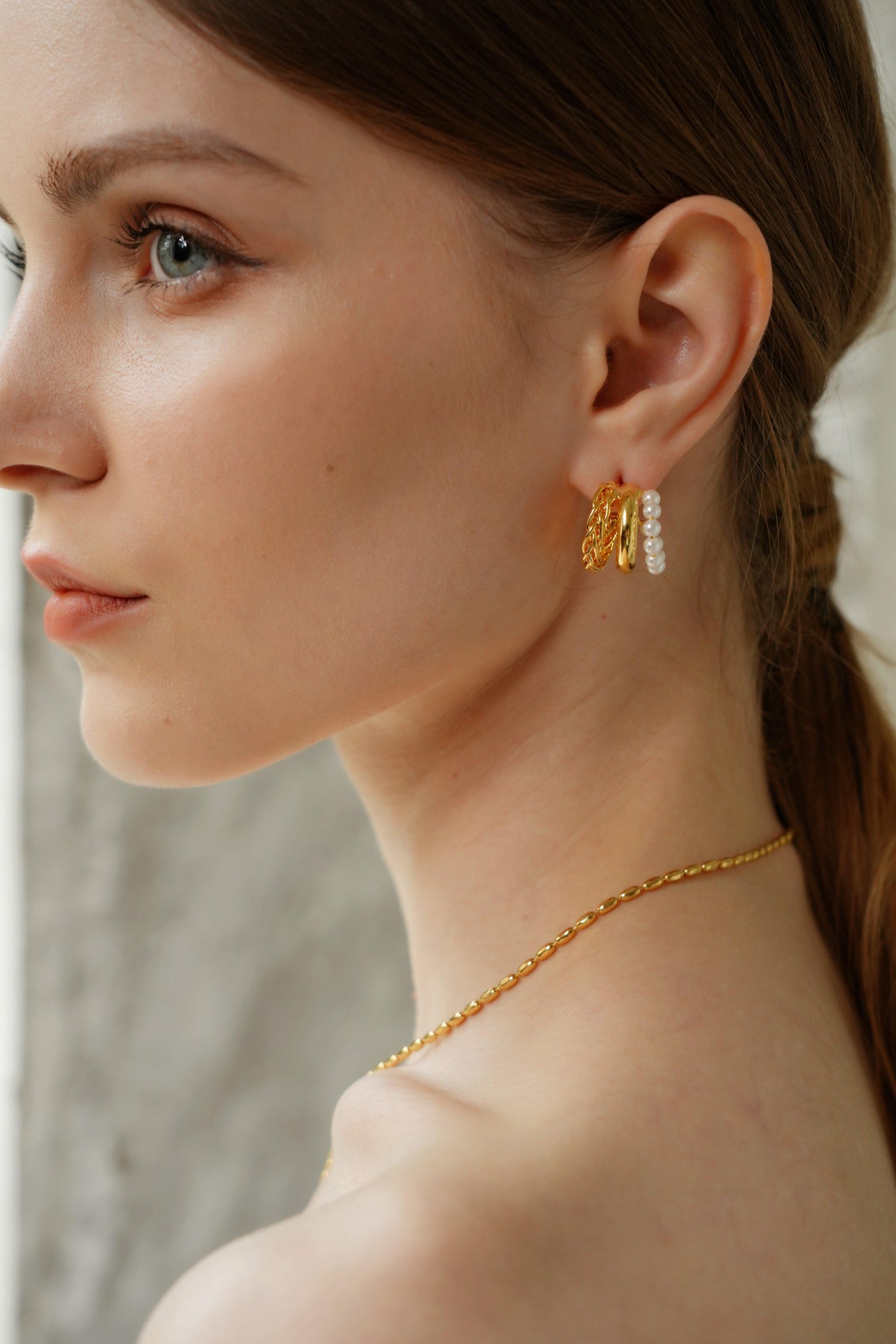 Weaving Pearl C Hoop Earrings - Artsory
