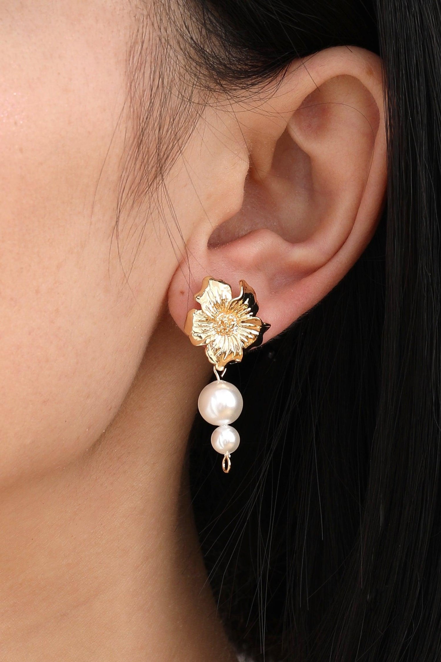 Zahra Pearl Drop Earrings - Artsory