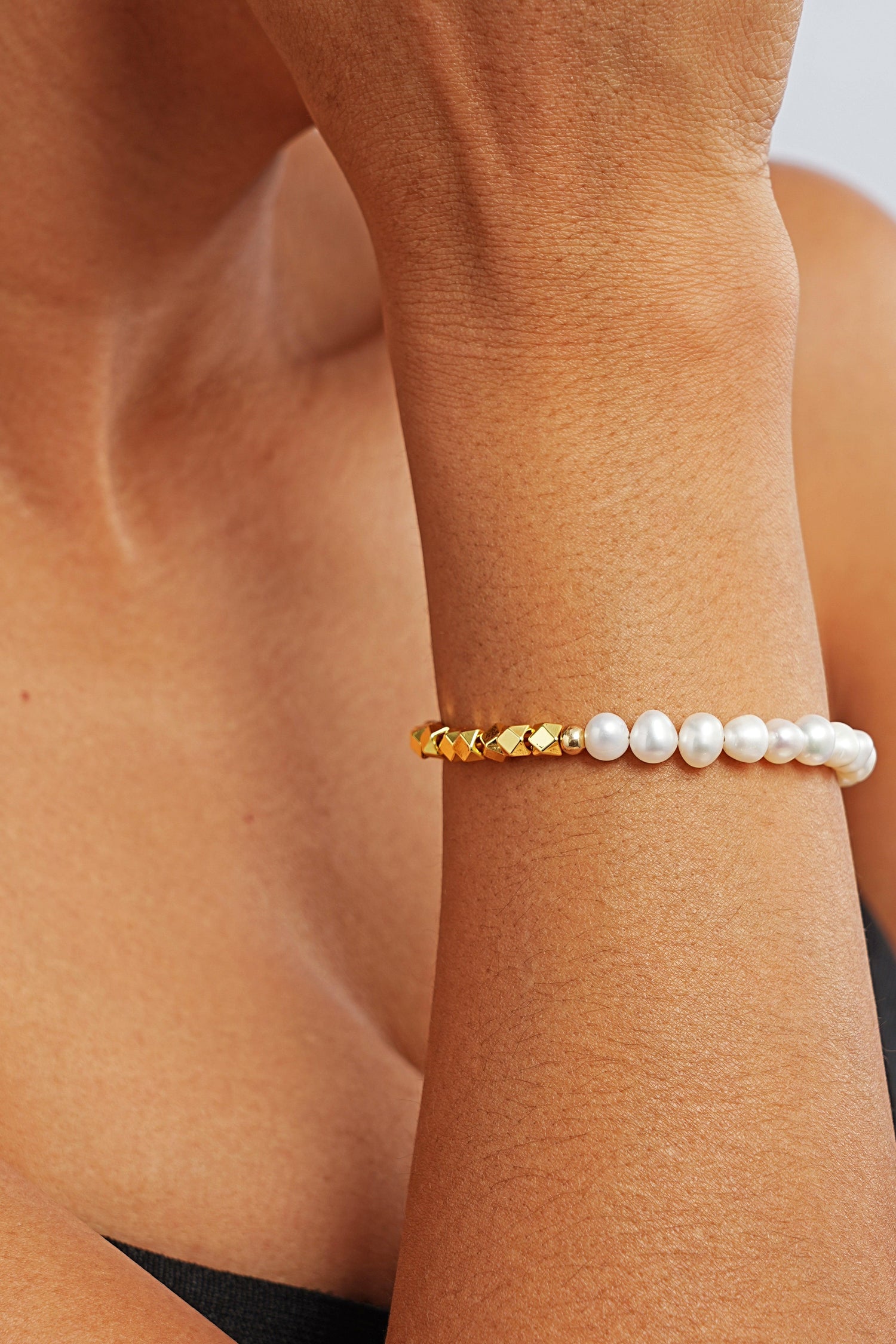 Zarina Pearl Mix Bracelet - Artsory