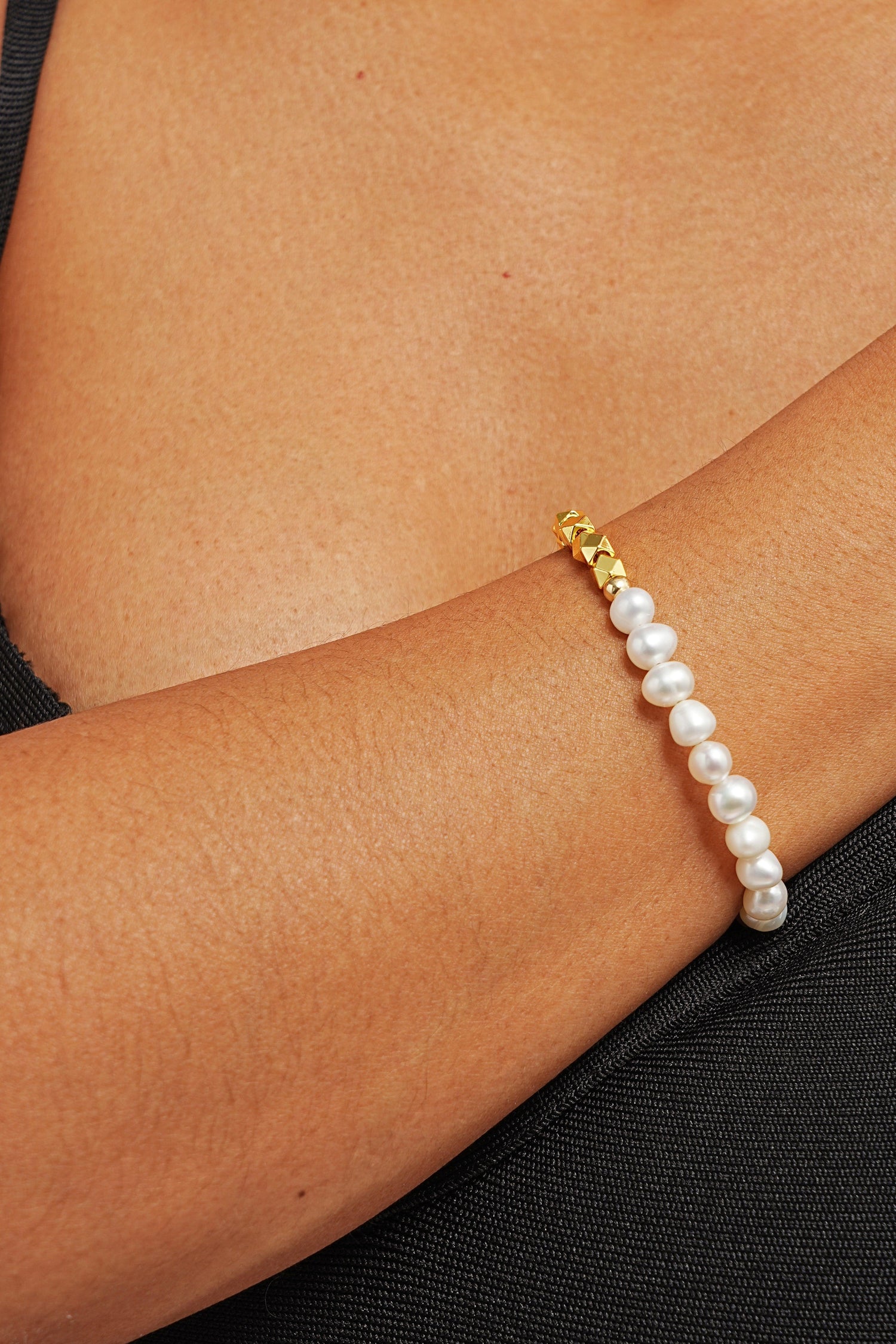 Zarina Pearl Mix Bracelet - Artsory