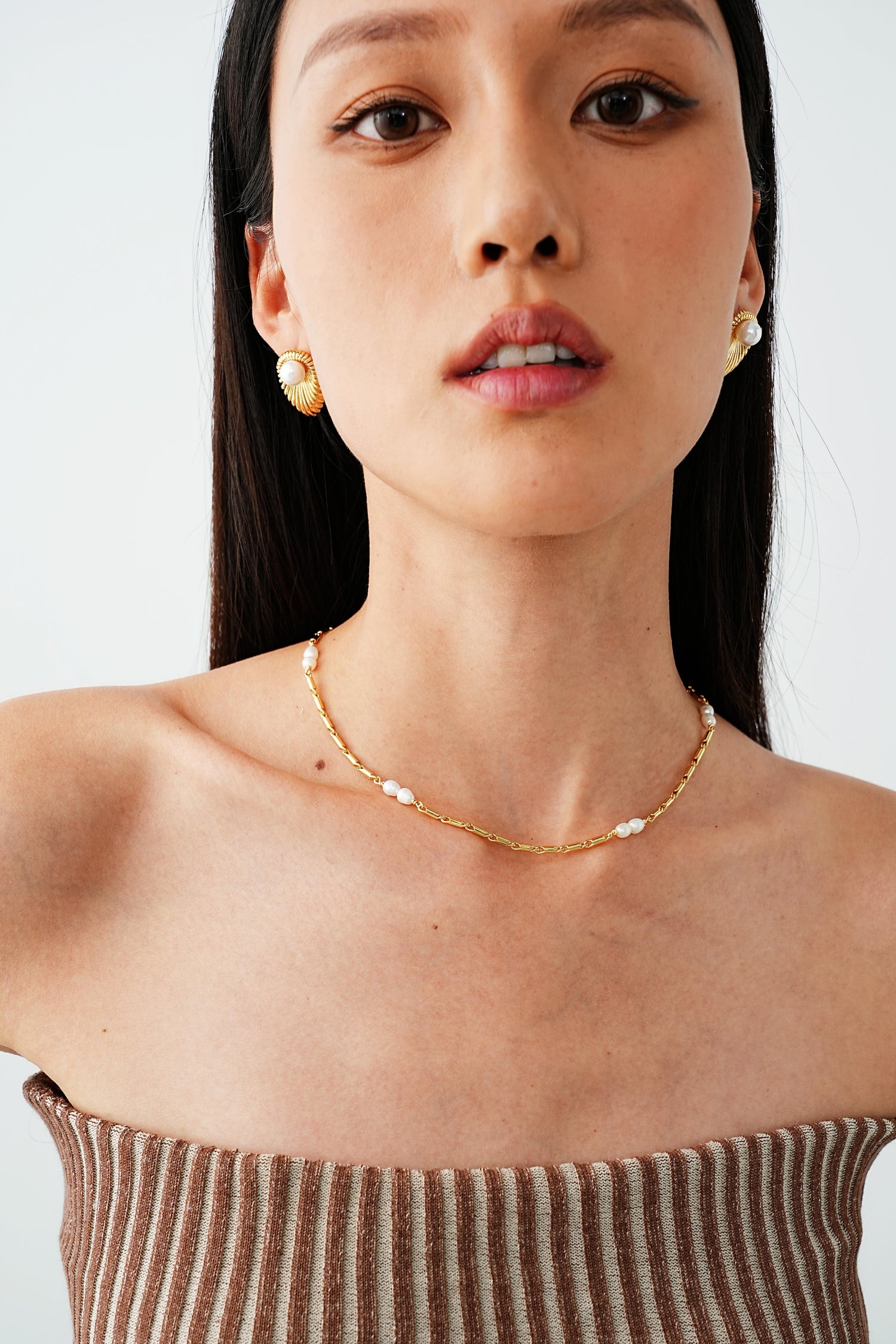 Valencia Pearl and Gold Beaded Necklace