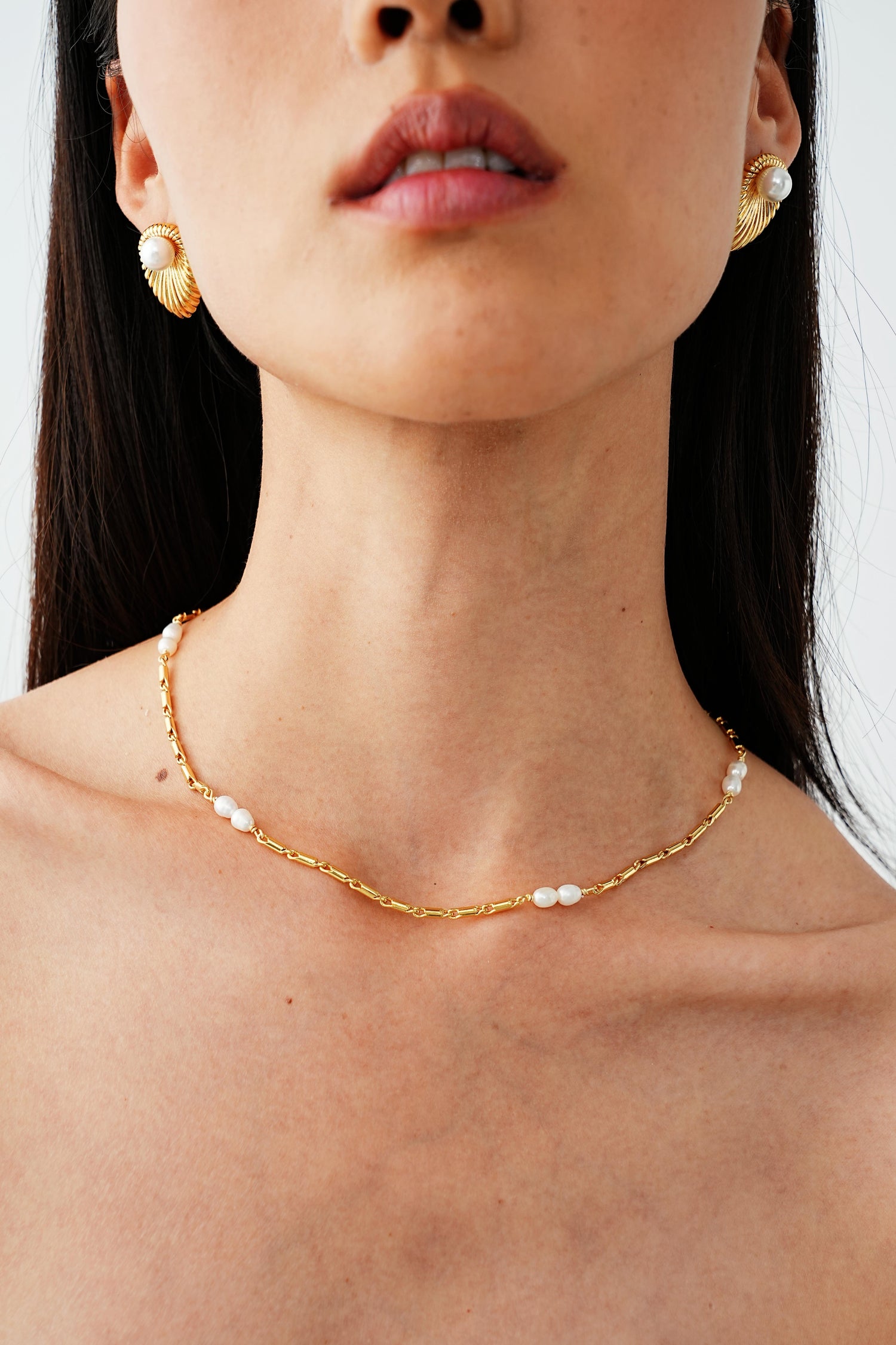 Valencia Pearl and Gold Beaded Necklace