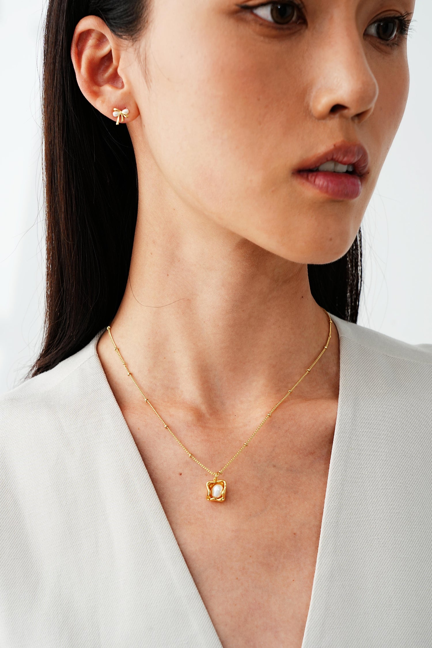 Luxe Encased Pearl Necklace