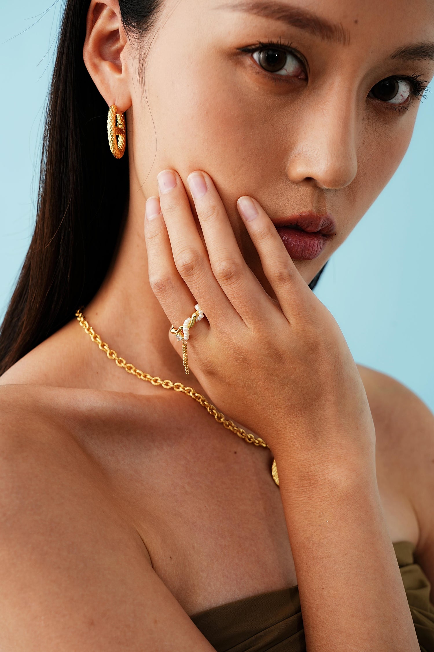 Alessia Chunky Hoop Earrings
