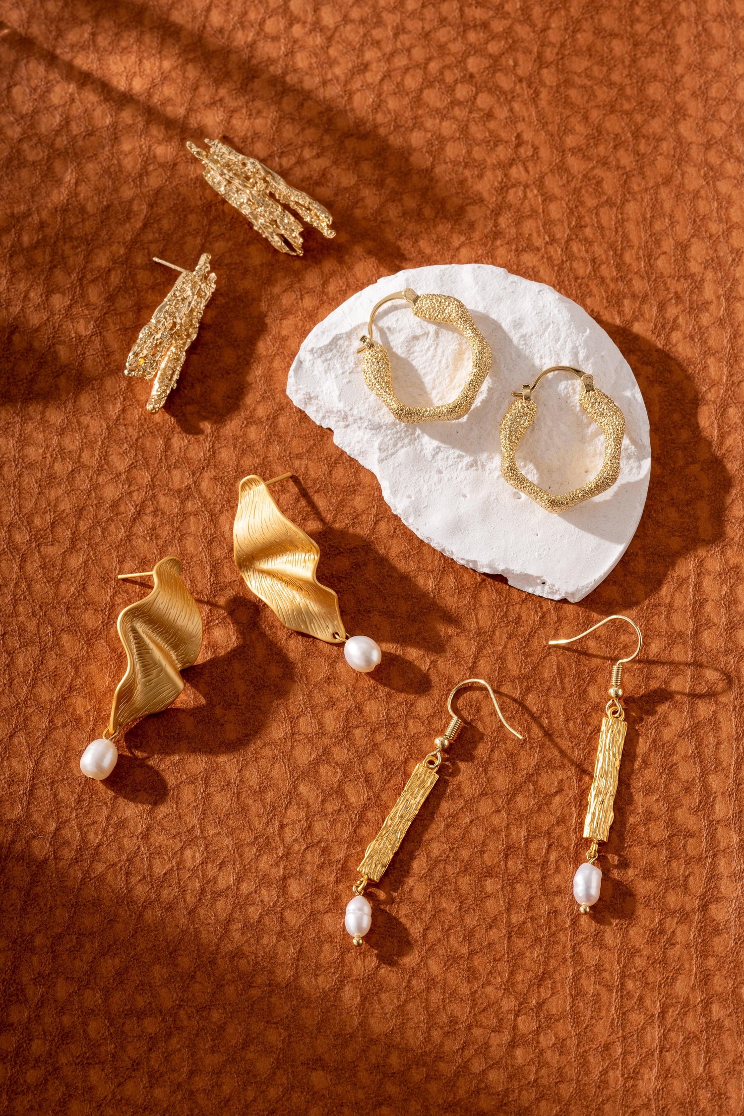 Oslo 18K Pearl Drop Earrings - Artsory