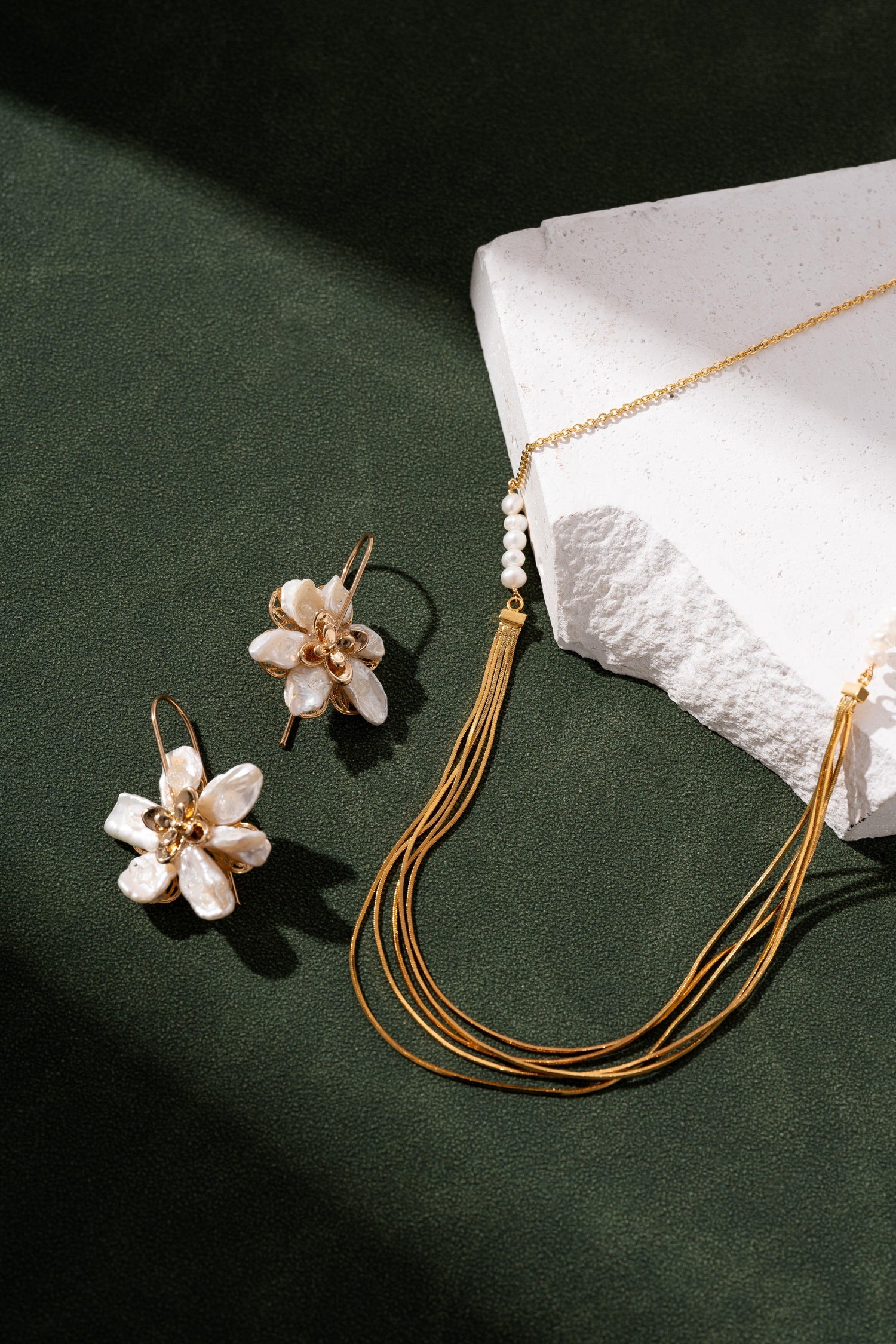 Thessalara Pearl 18k Gold Earrings - Artsory