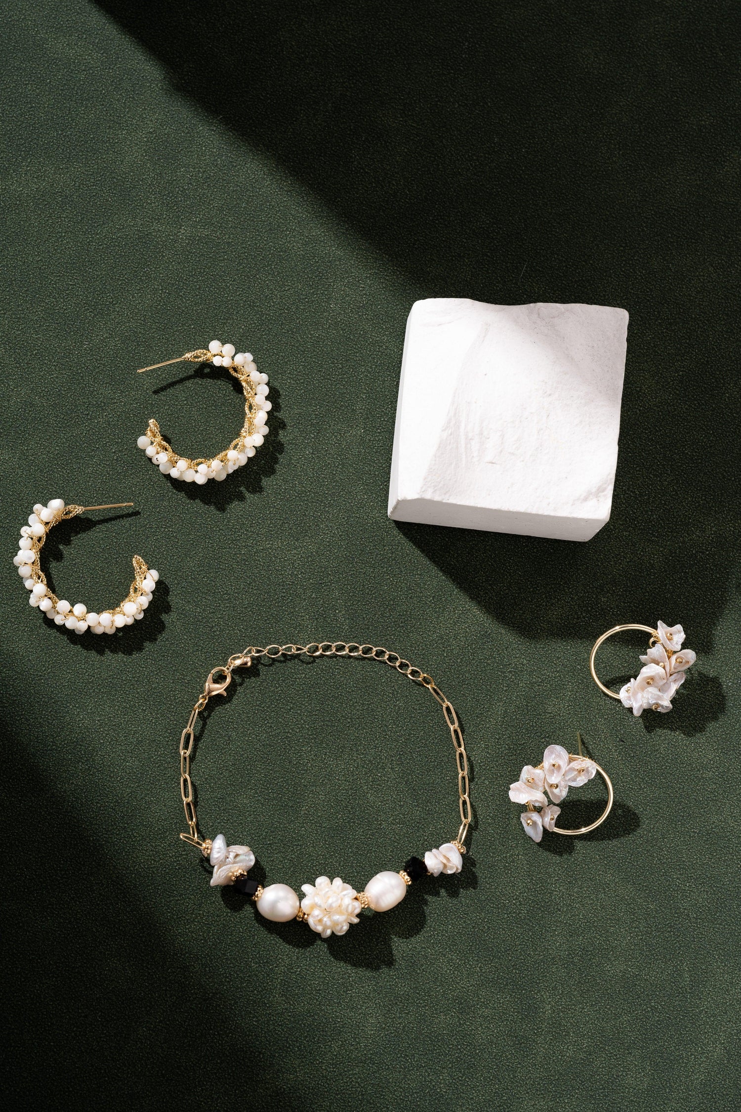 Vesperine Keshi Pearl Hoop Earrings - Artsory