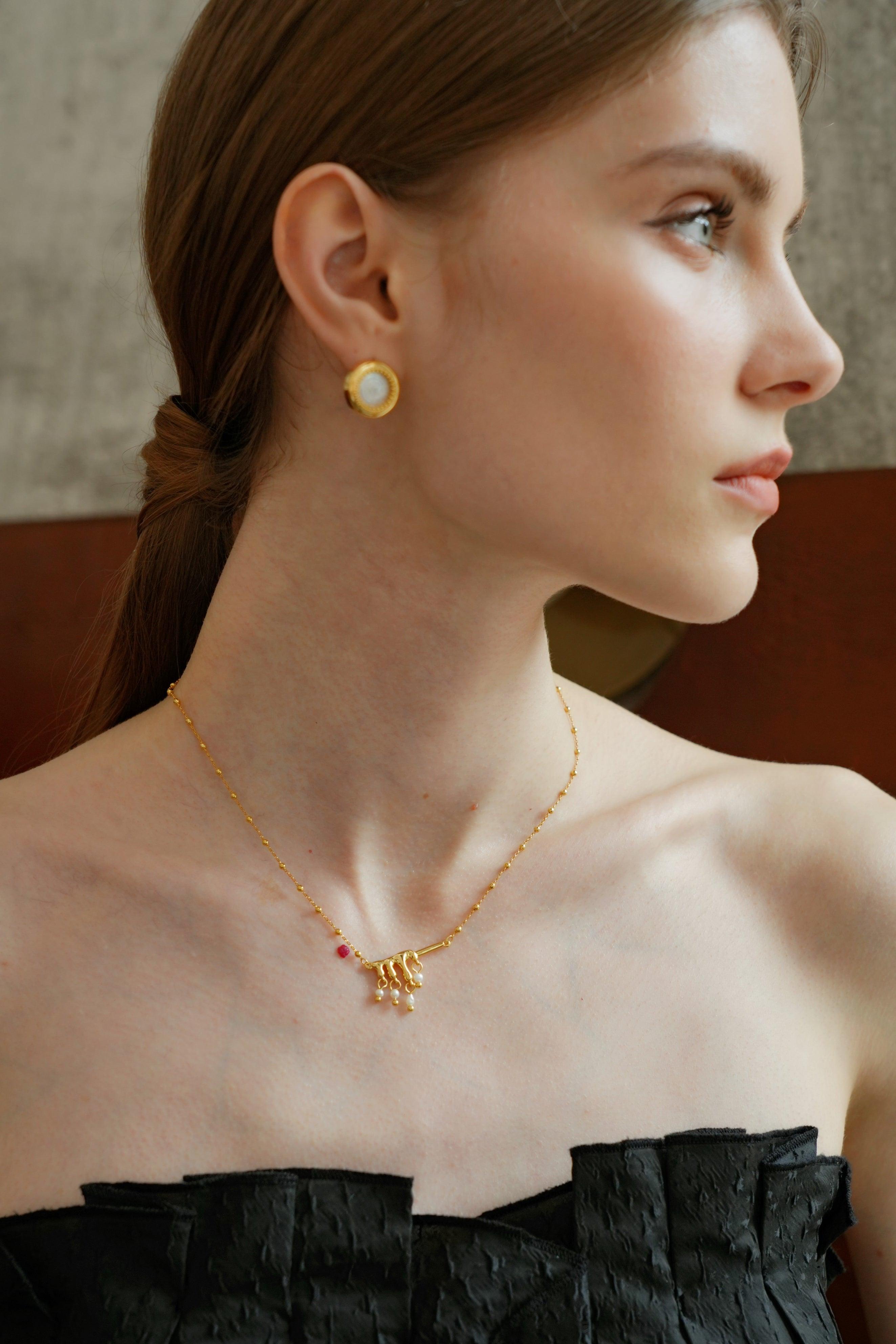 Lyssandra 18k Gold with Pearl Drop Necklace - Artsory