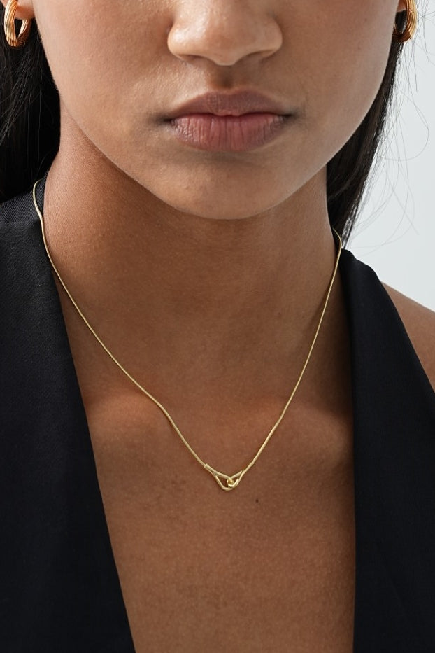 Elara Geometric Line Necklace