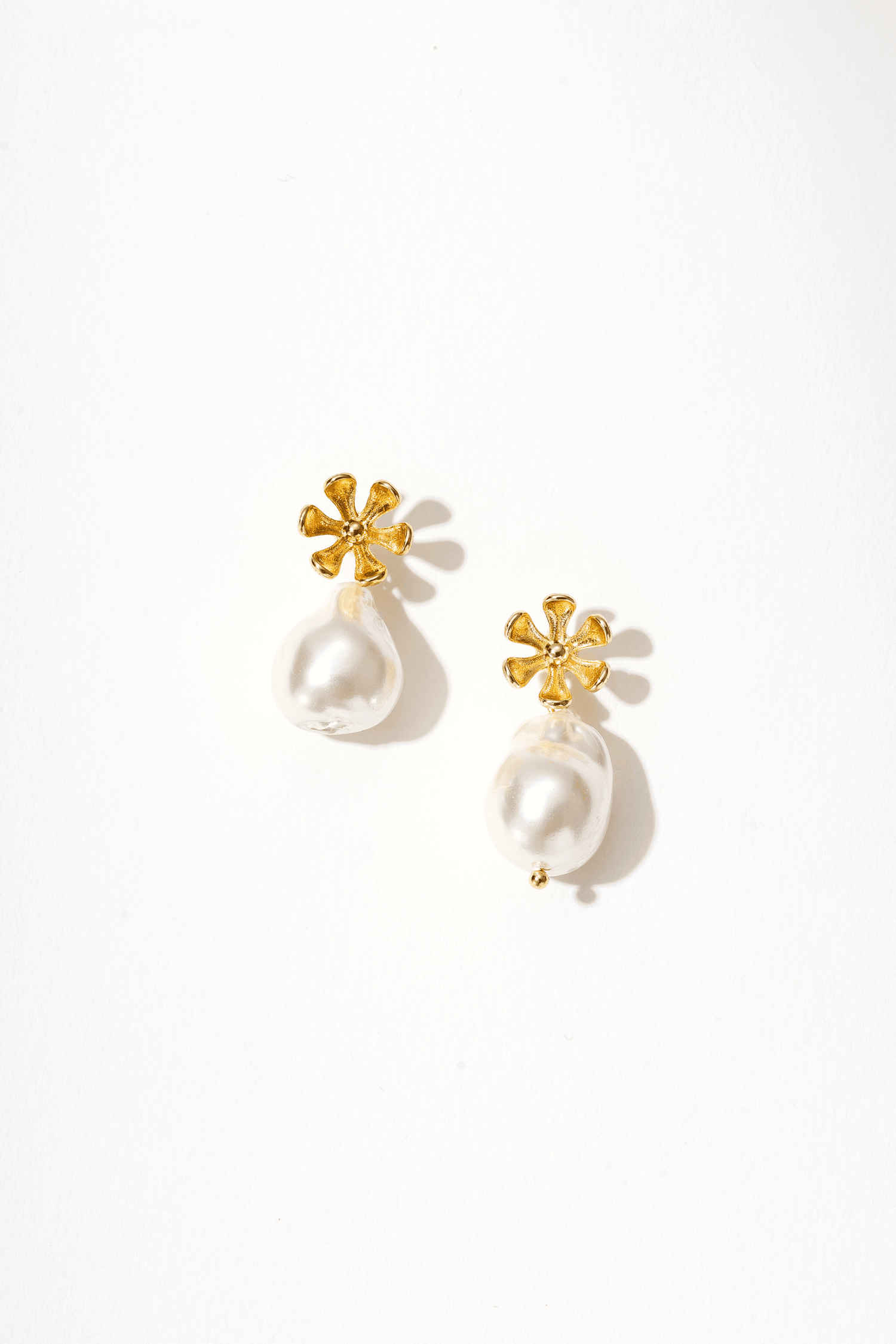 Floral 18K Gold Baroque Pearl Drop Earrings - Artsory