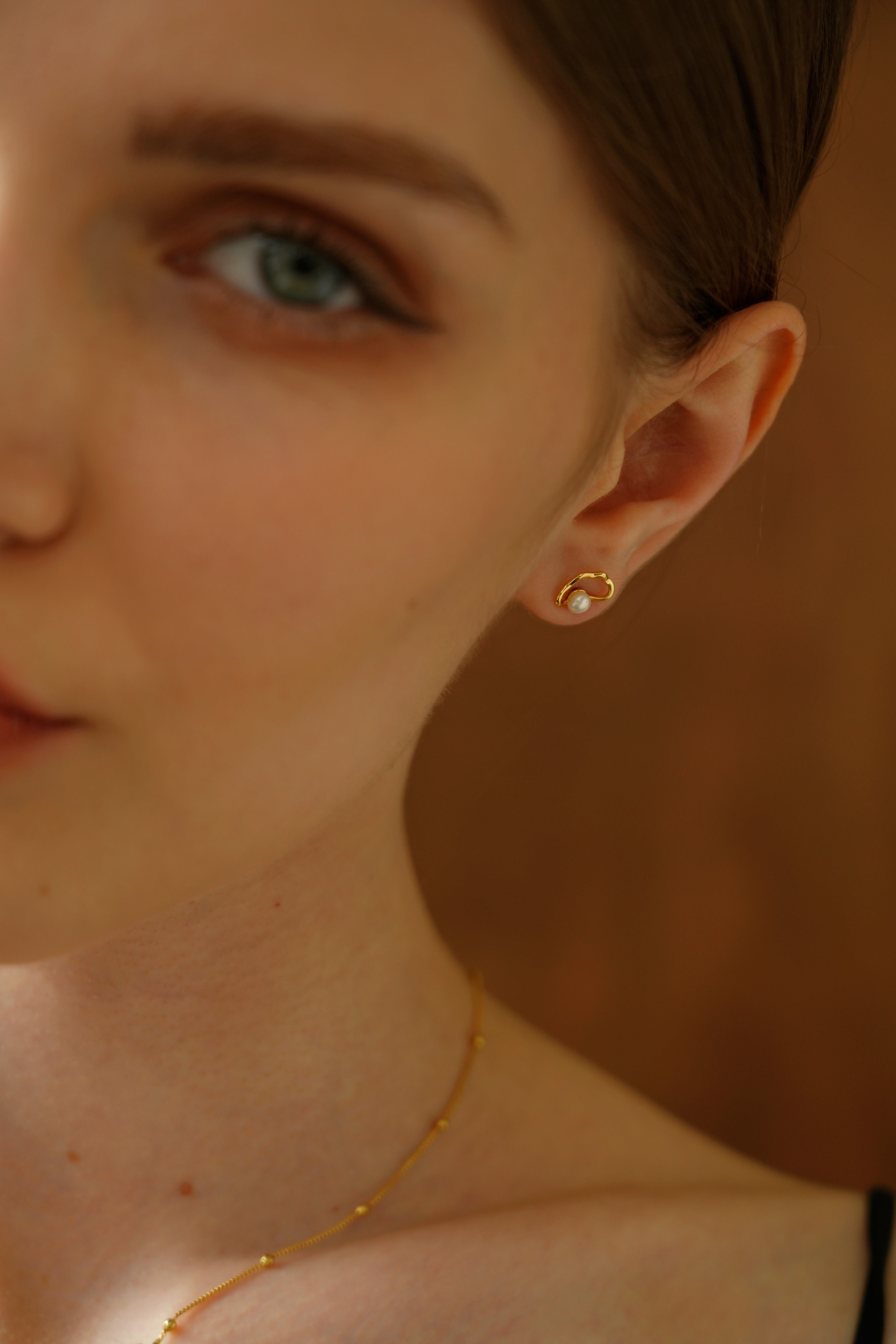 Geometric Tiny Pearl Stud Earrings