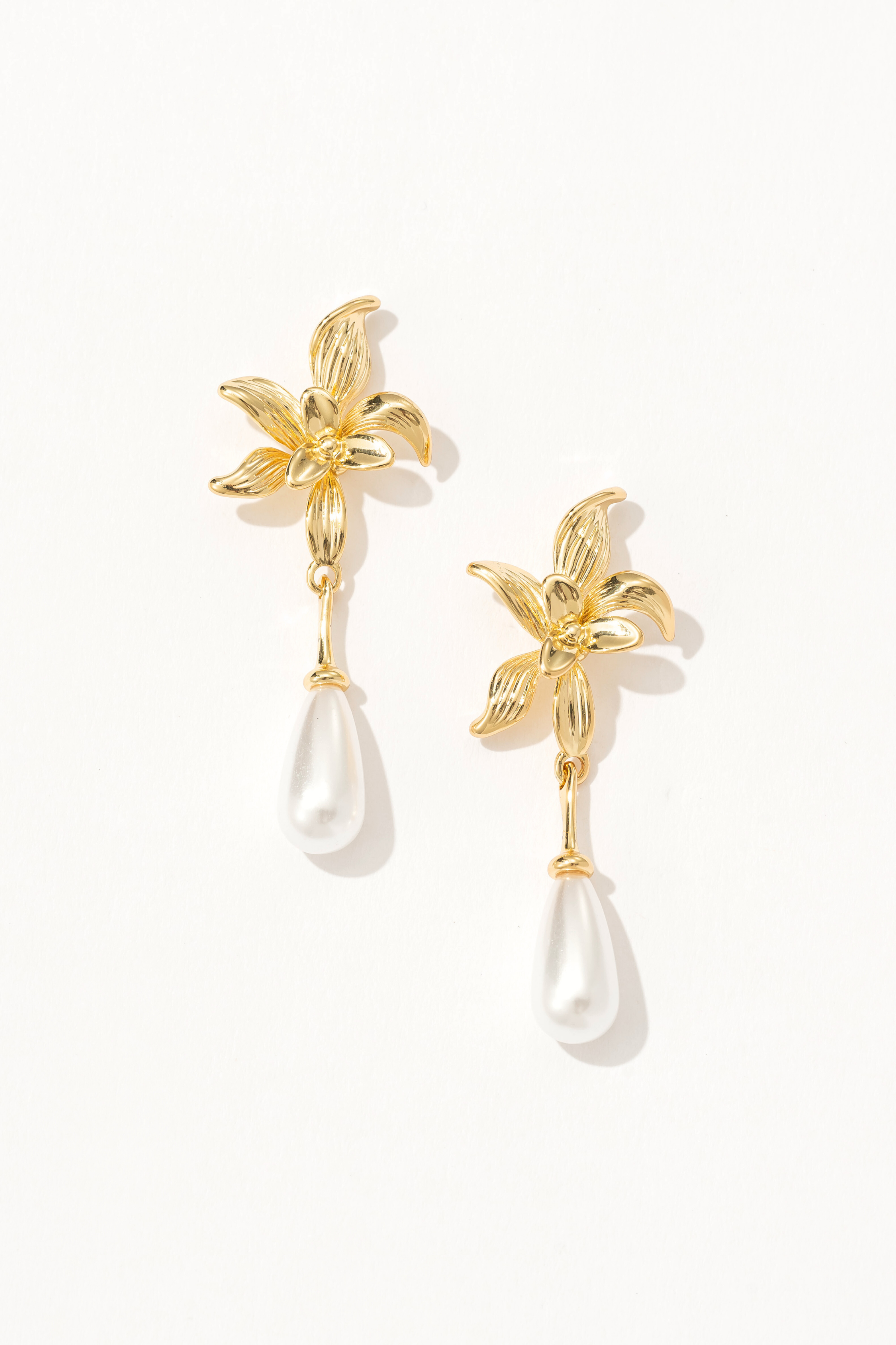 La Belle Pearl Drop Earrings