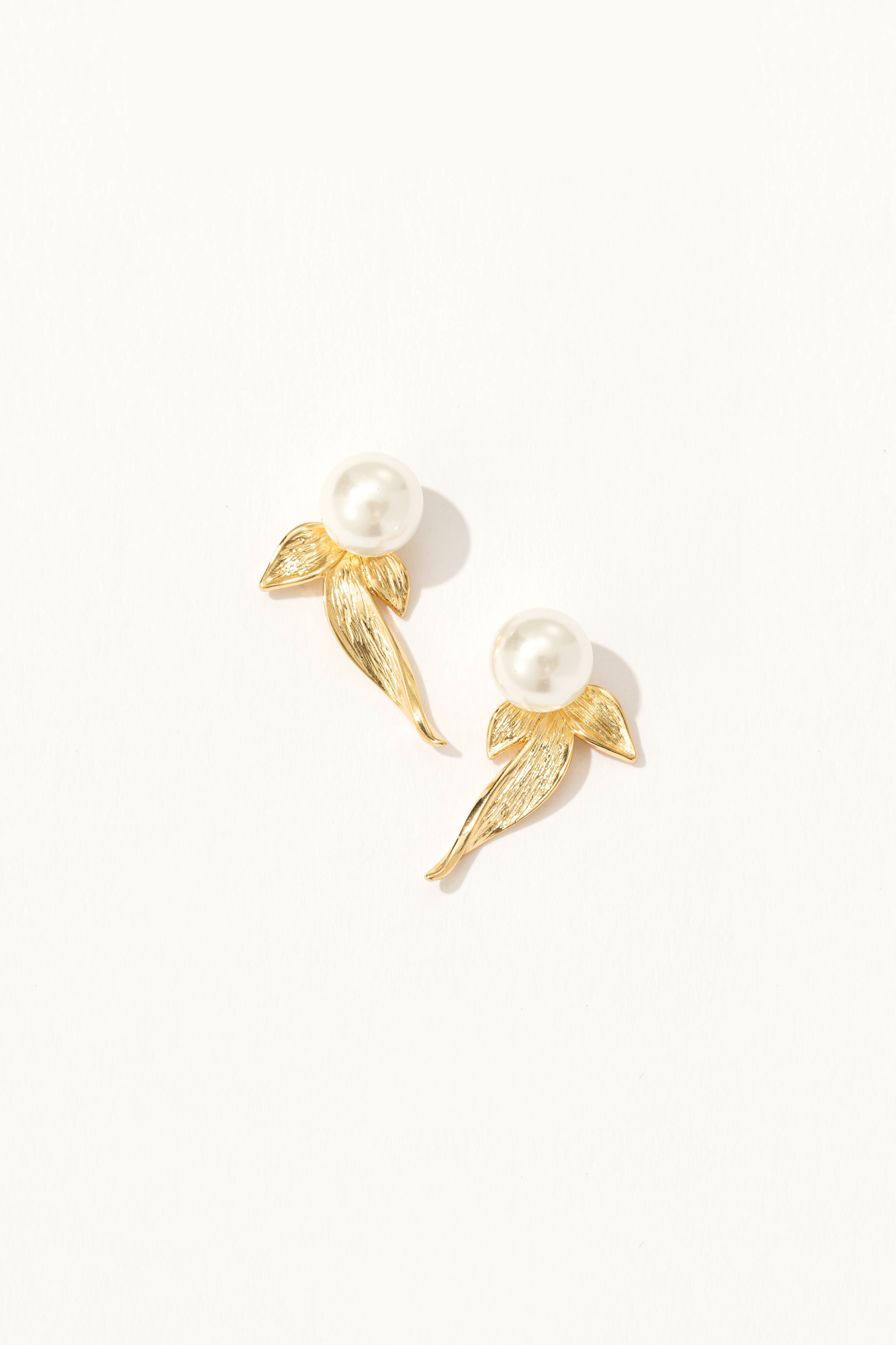 Orchid Pearl Harmony Stud Earrings