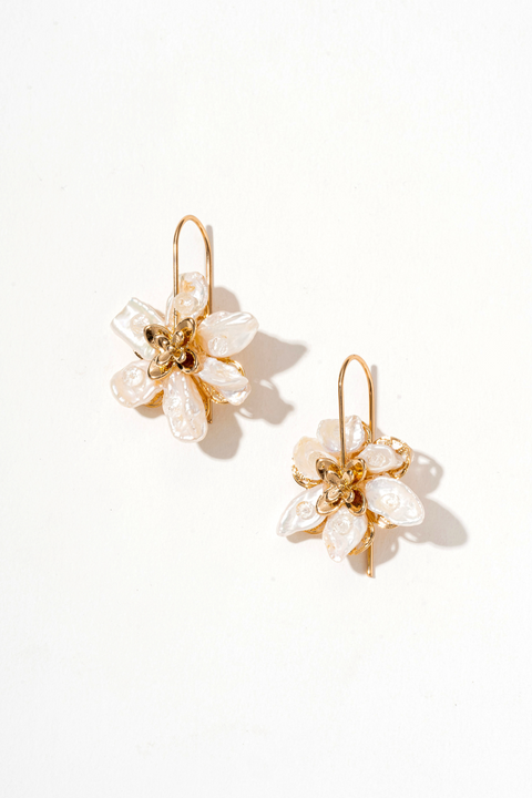 Thessalara Pearl 18k Gold Earrings