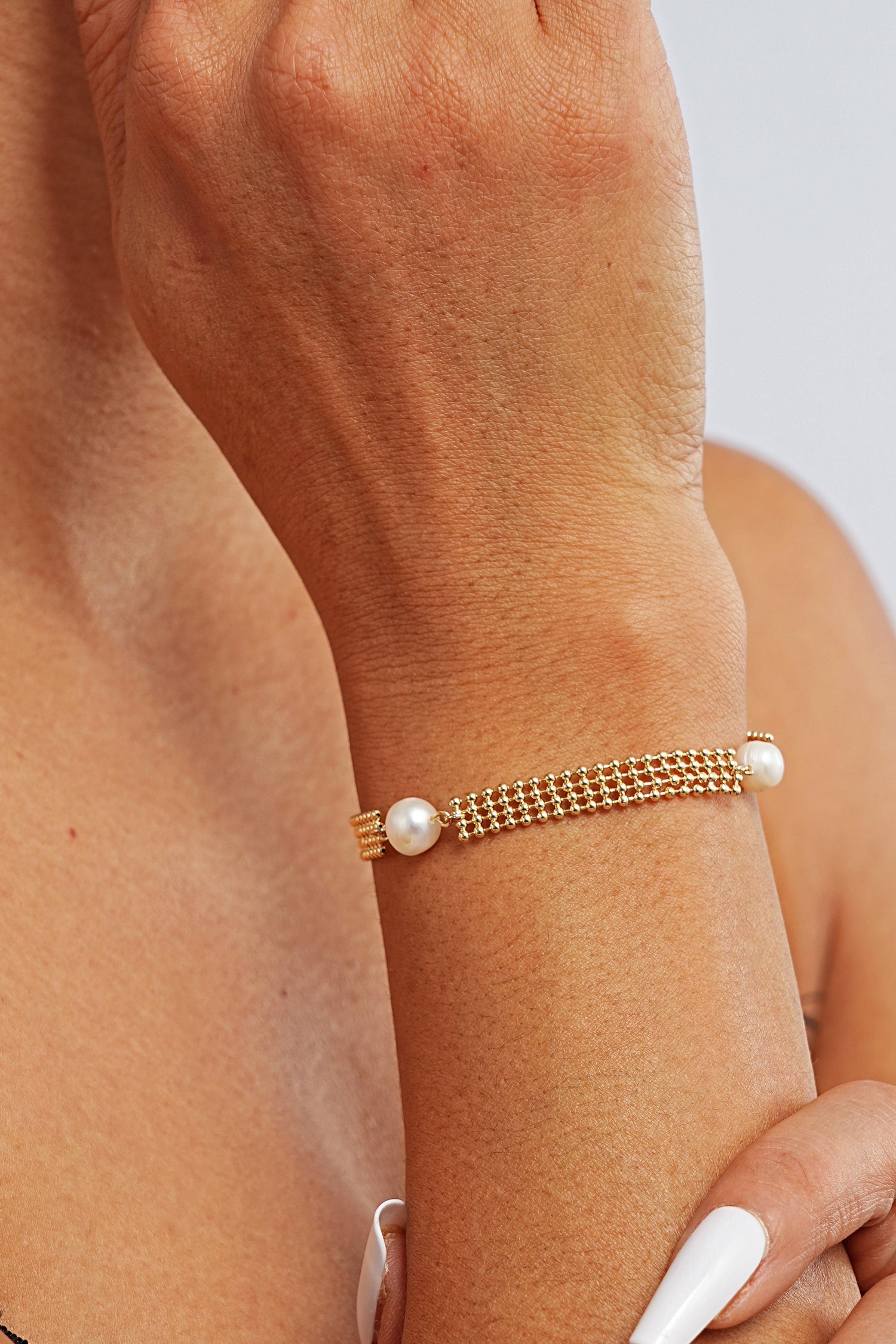 Woven Gold with Pearl Bracelet - Artsory