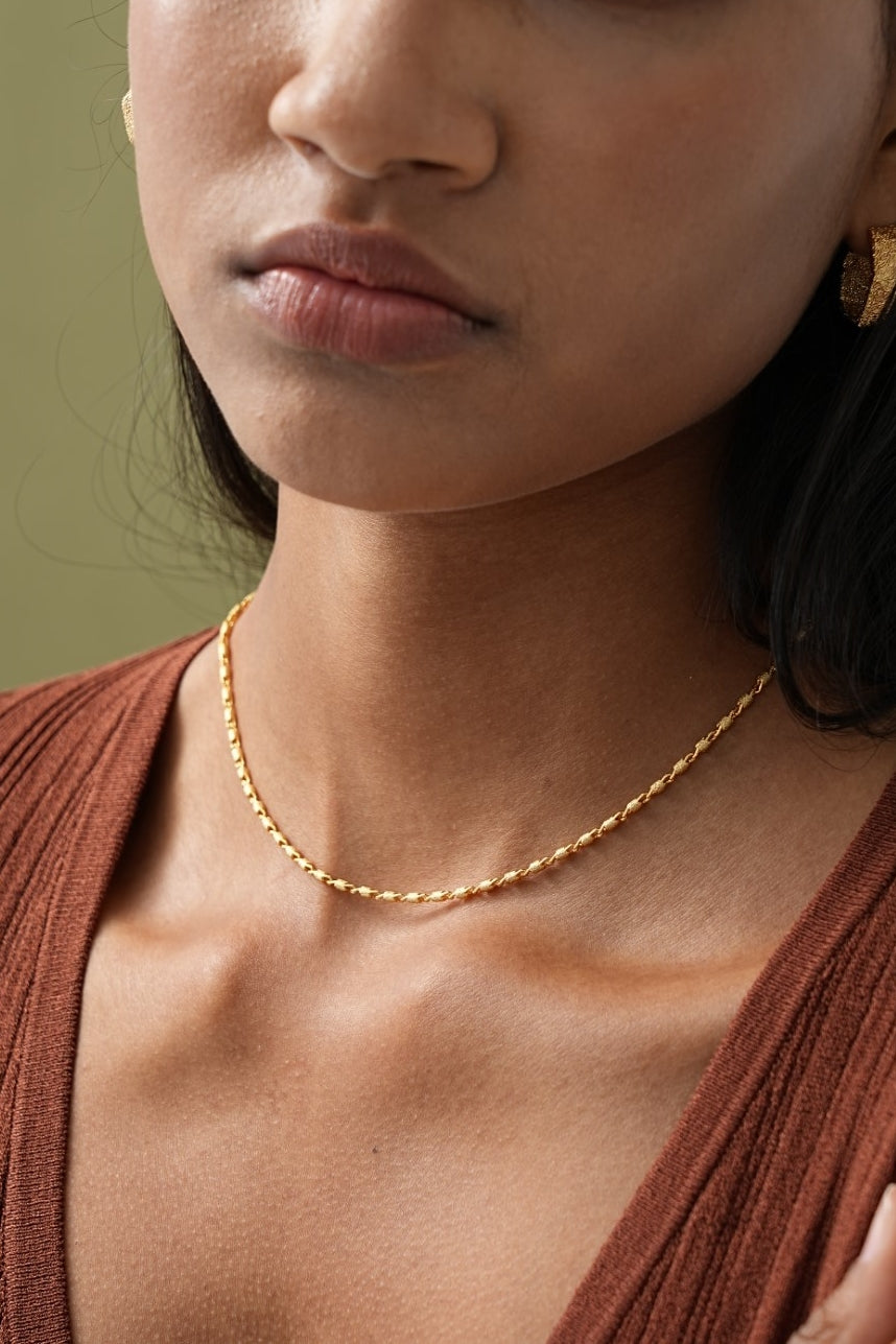 Yvaine Clavicle Gold Necklace