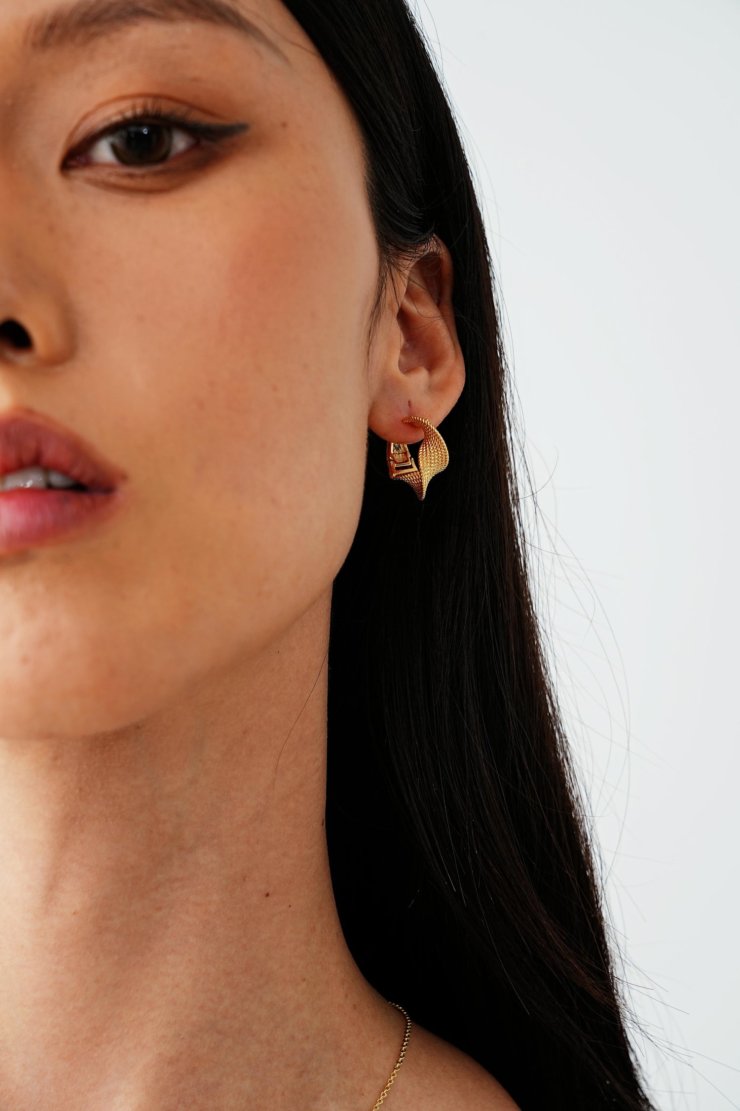 Linden Twirl Hoop Earrings