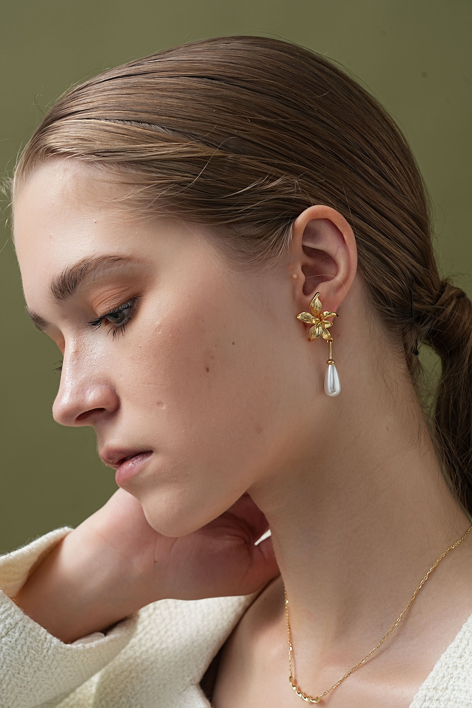 La Belle Pearl Drop Earrings